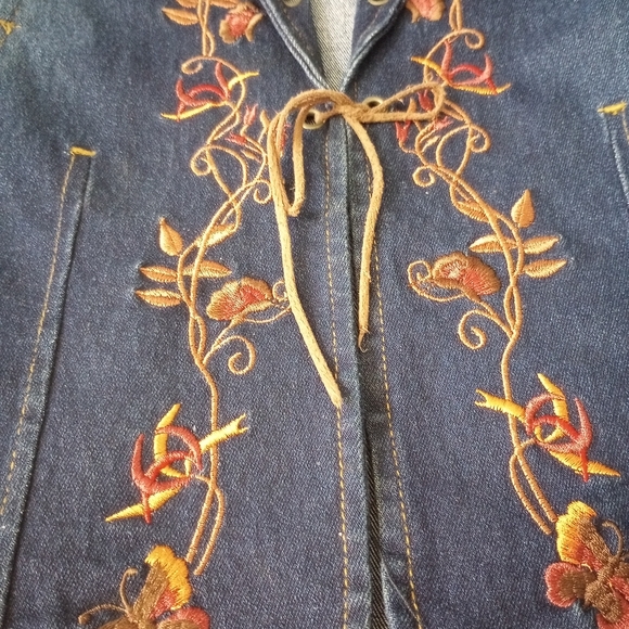 Too Hot Denim Stretch Jacket - Picture 5 of 6